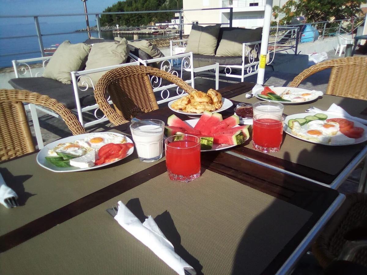 British 3* Himare